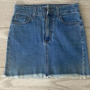 O2 Denim jeans skirt. Size: XS
